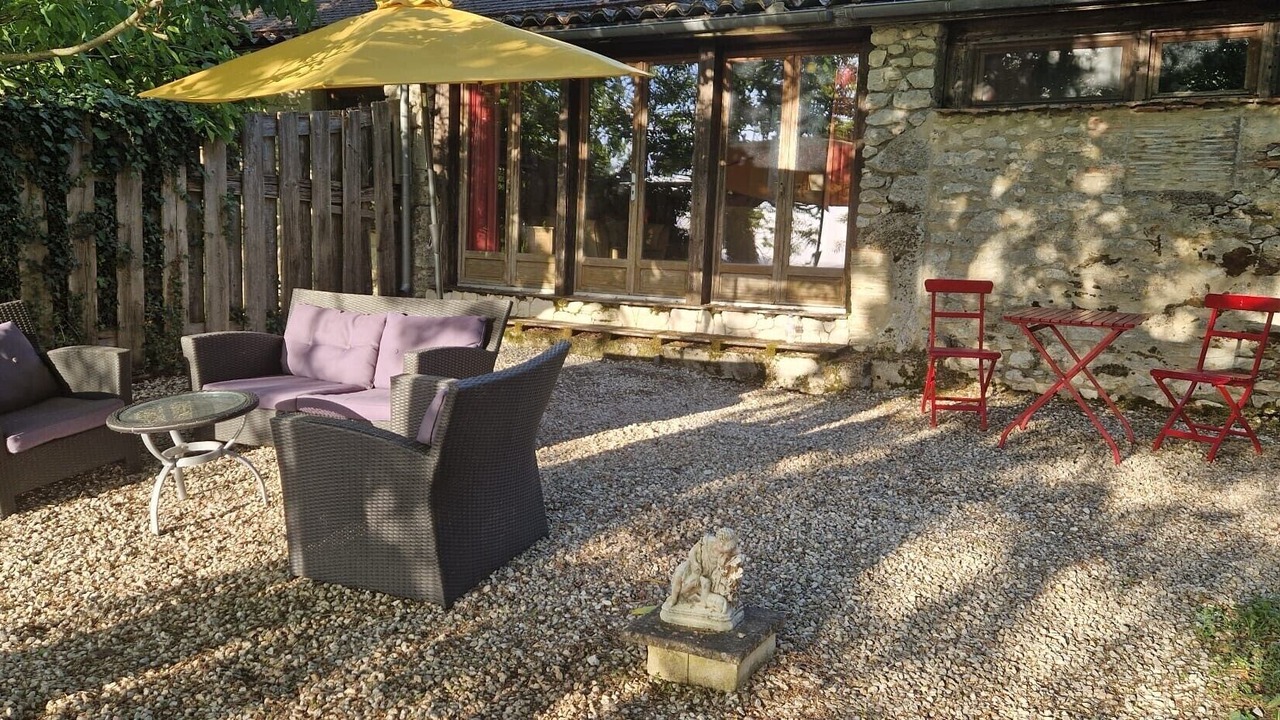 Photo of Patio Balcony in Douzains