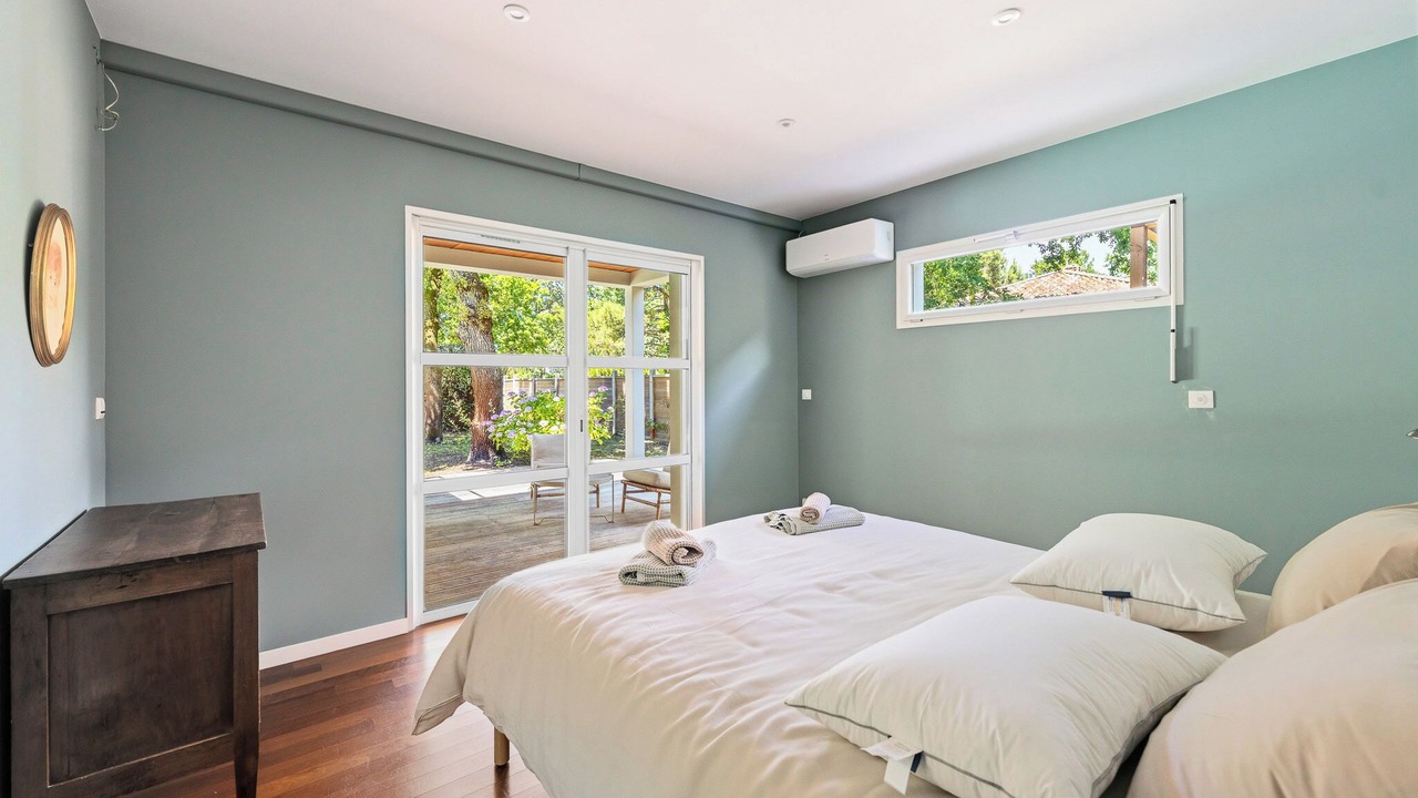 Photo of Bedroom in Lanton