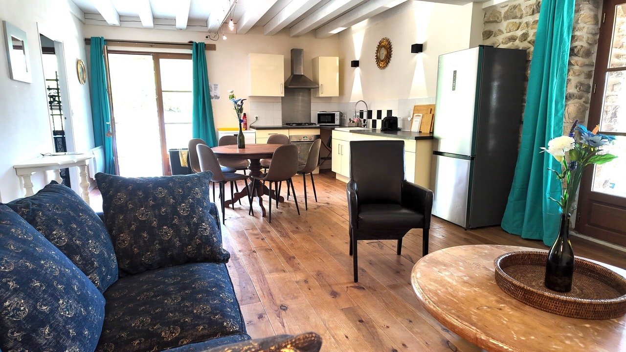 Photo of Livingroom in Roussines