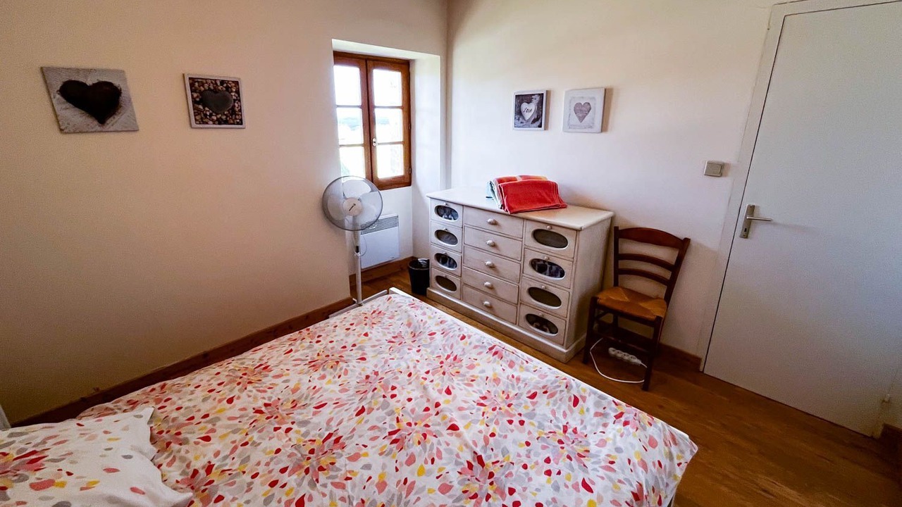 Photo of Bedroom in Grezes