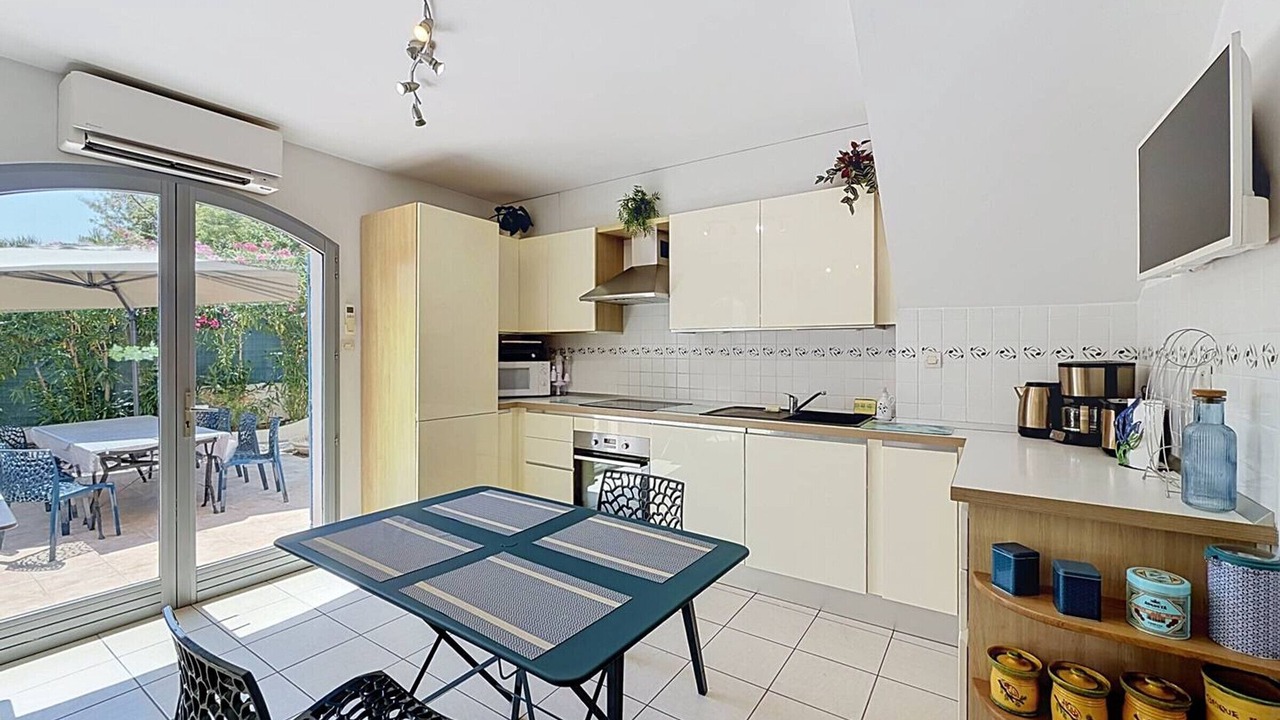 Photo of Kitchen in Saint-Cyr-sur-Mer