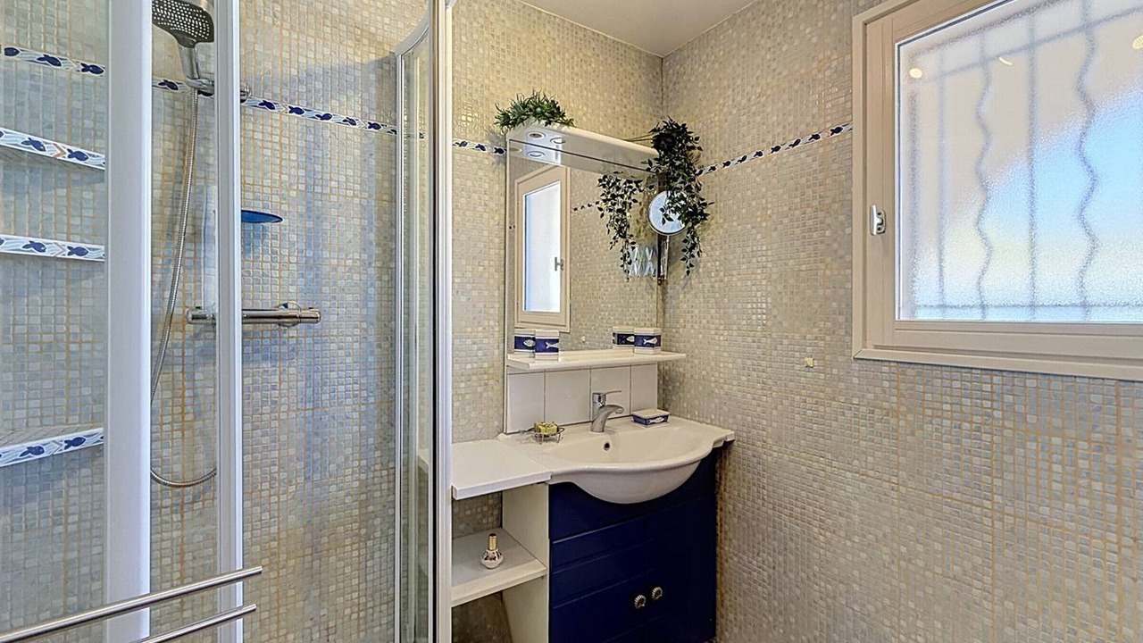 Photo of Bathroom in Saint-Cyr-sur-Mer