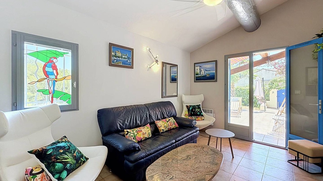 Photo of Livingroom in Saint-Cyr-sur-Mer