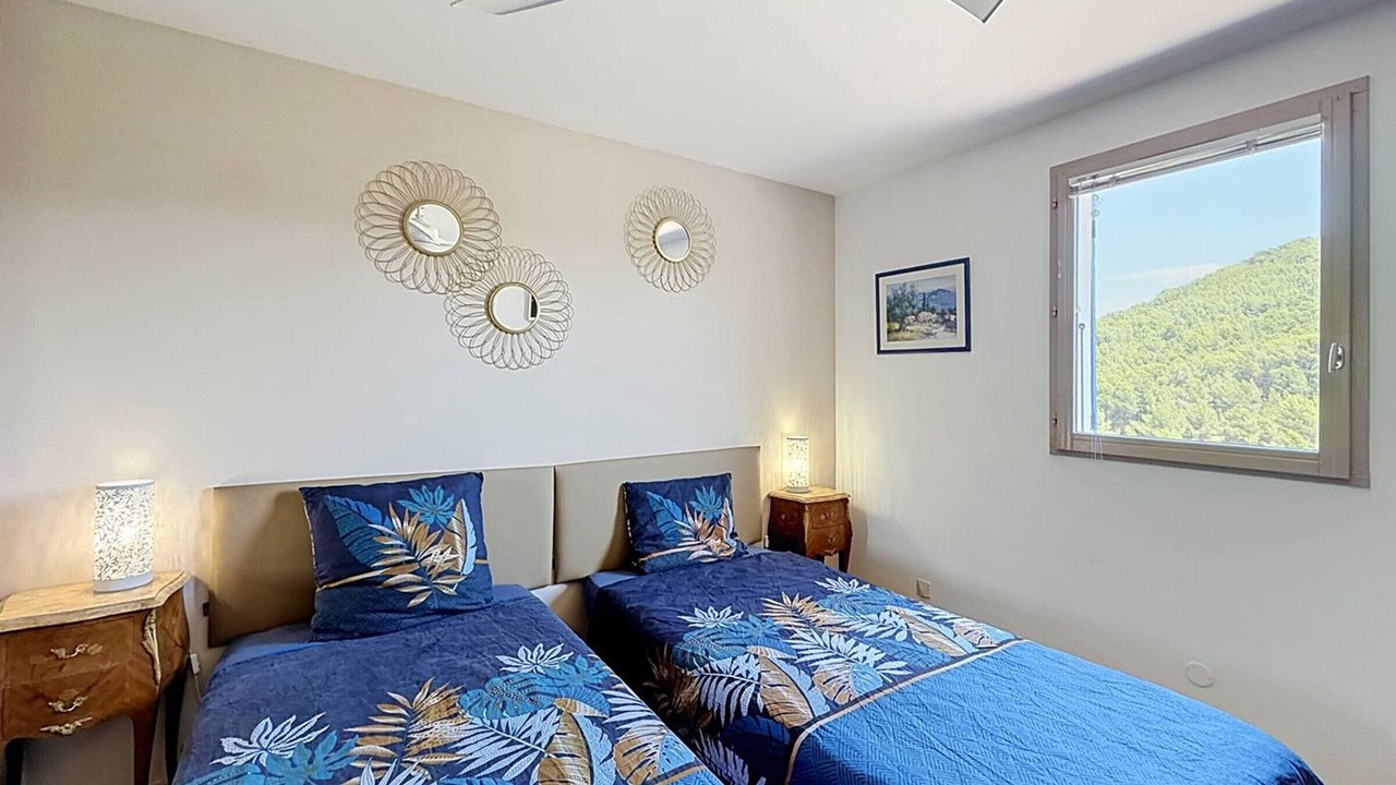 Photo of Bedroom in Saint-Cyr-sur-Mer