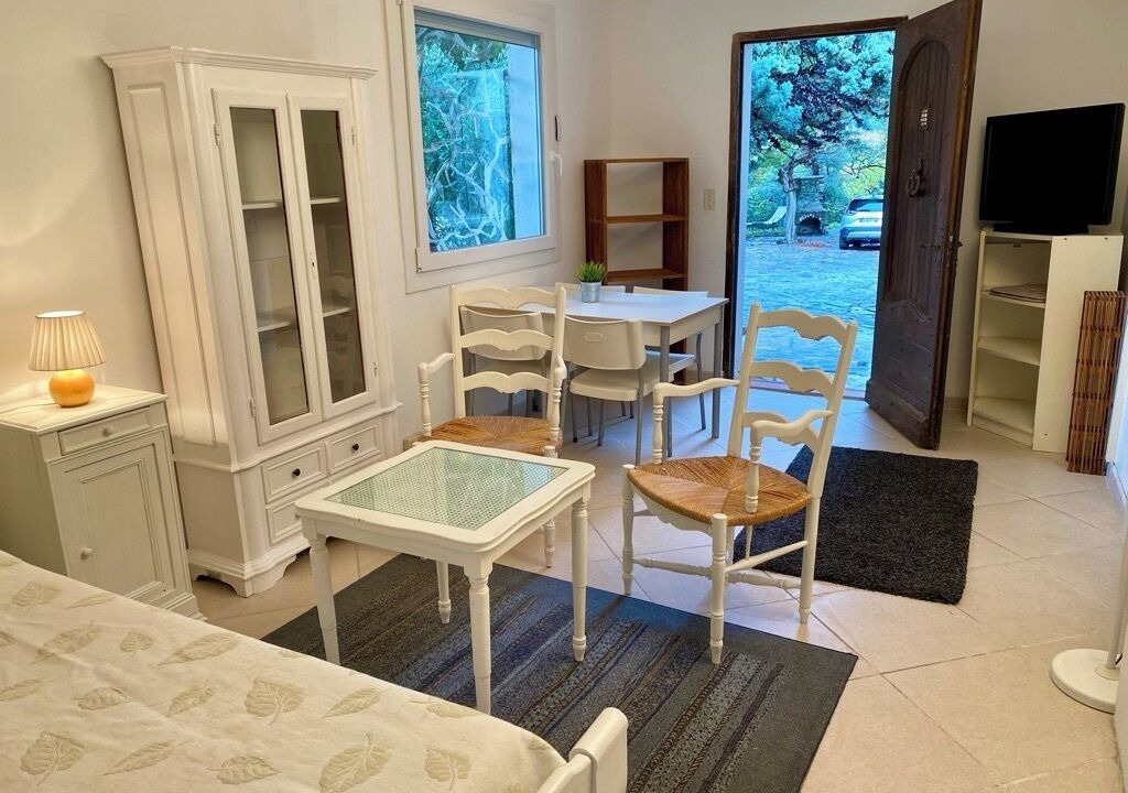 Photo of Bedroom in Ollioules