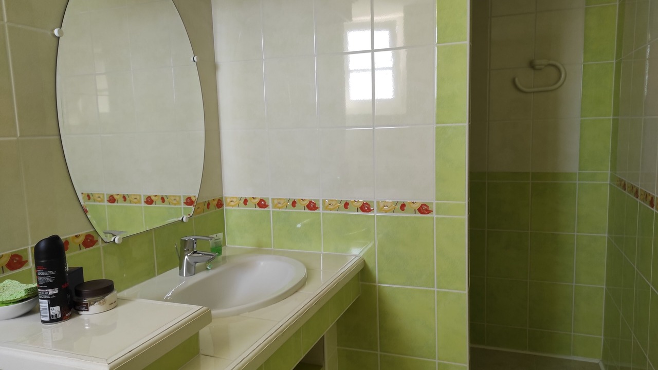 Photo of Bathroom in Maille