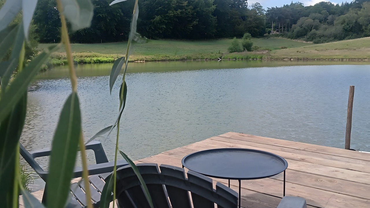 Photo of Outdoor in Naves