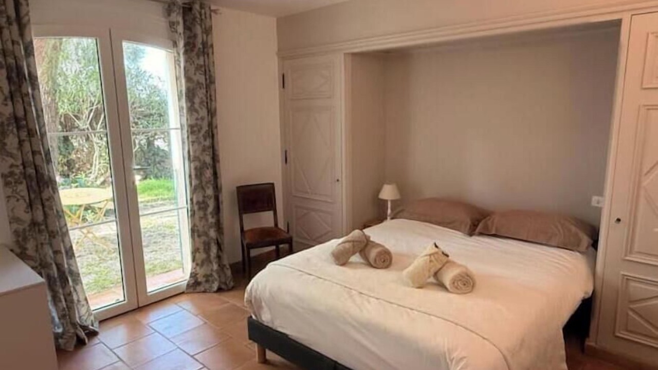 Photo of Bedroom in Mouans-Sartoux