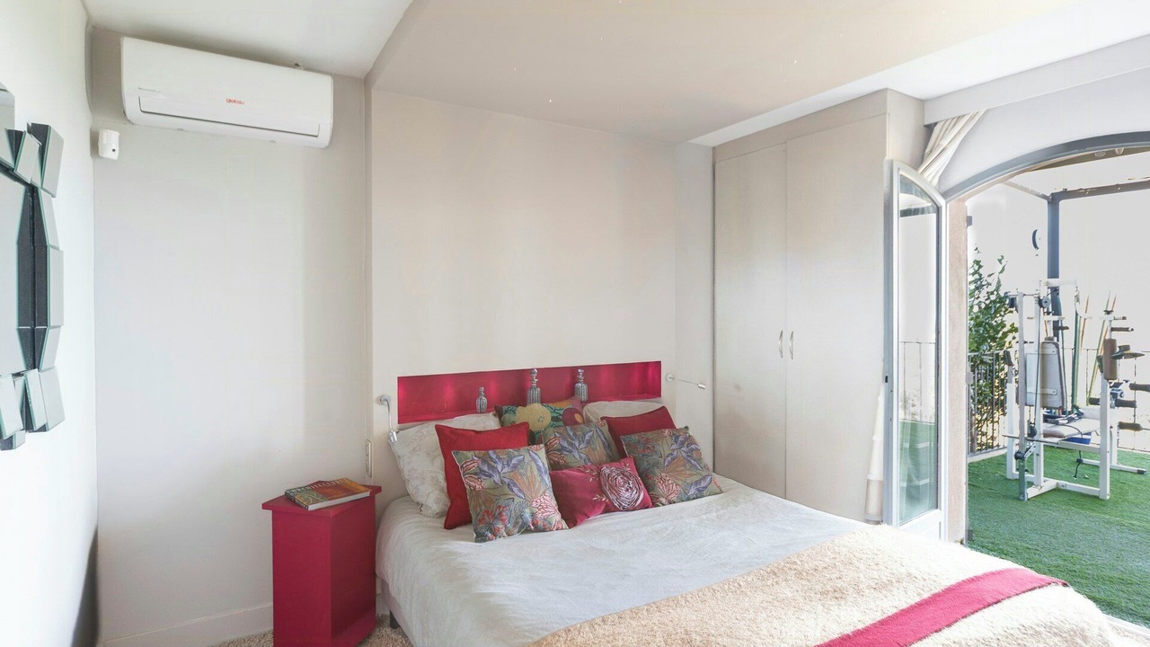 Photo of Bedroom in Valbonne