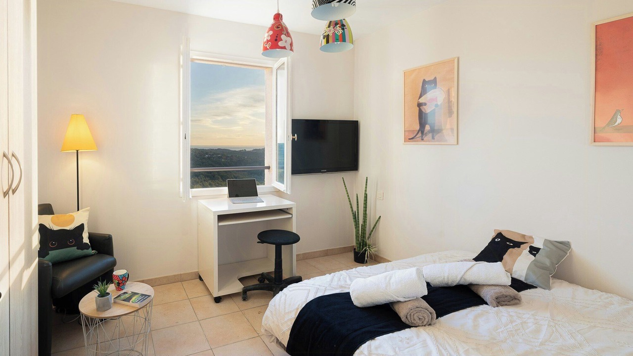 Photo of Bedroom in Valbonne