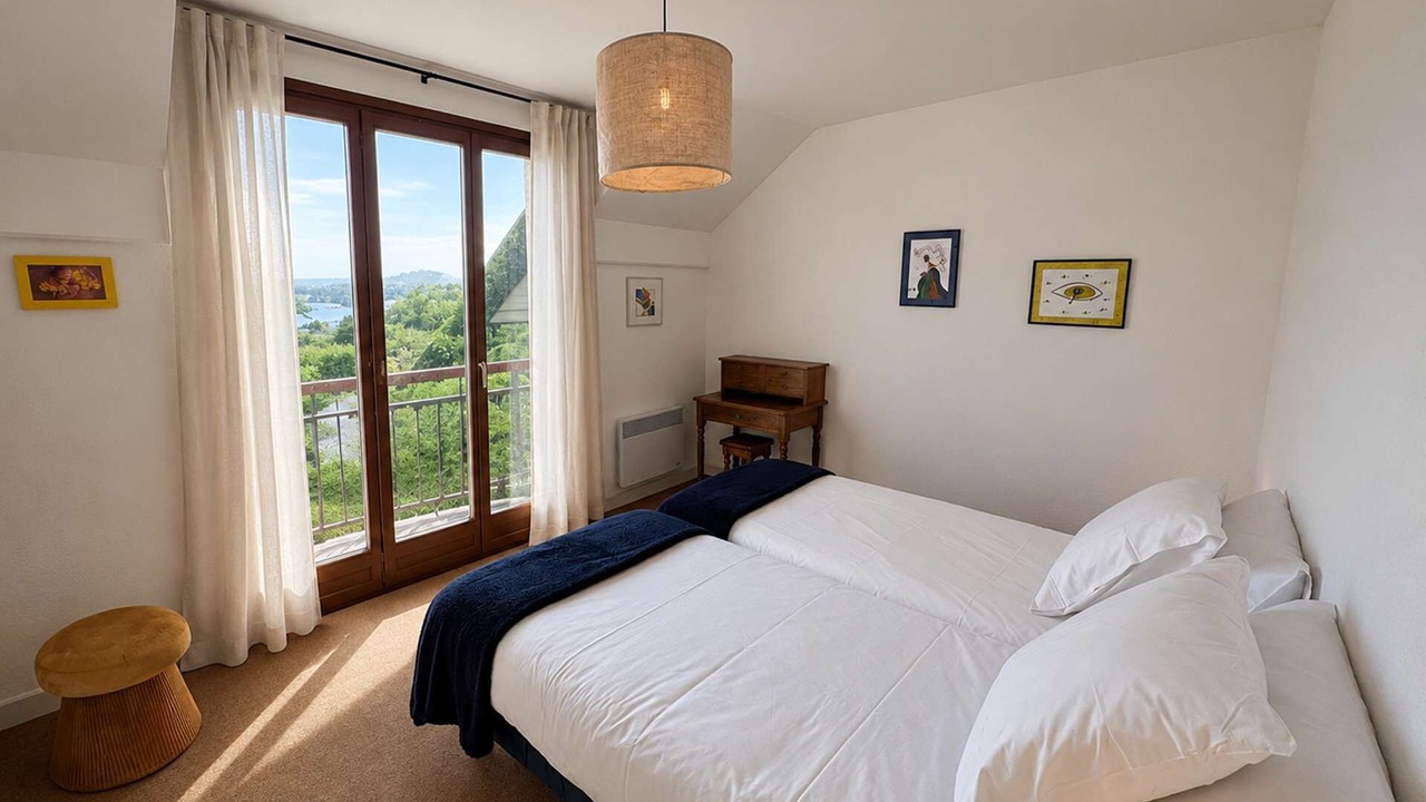 Photo of Bedroom in Amphion-les-Bains