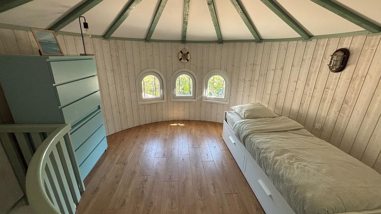 Photo of Bedroom in Lanton
