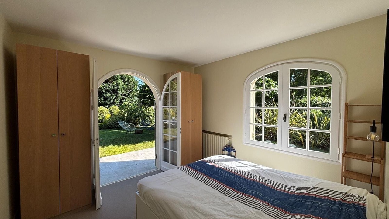 Photo of Bedroom in Lanton