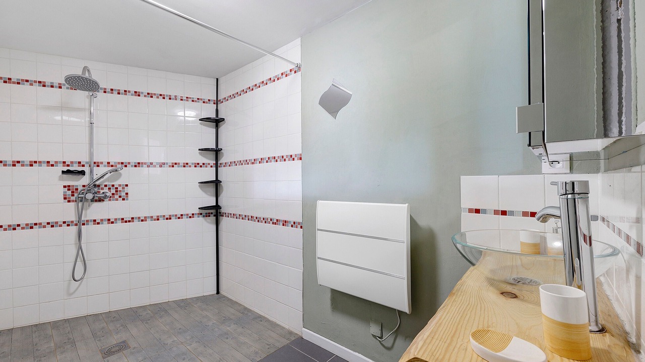 Photo of Bathroom in La Jonchere