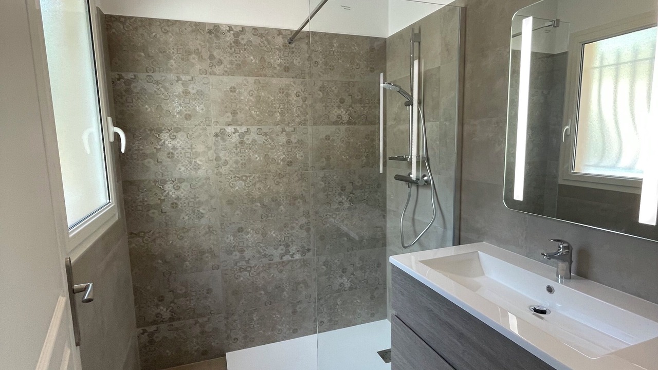 Photo of Bathroom in Valbonne
