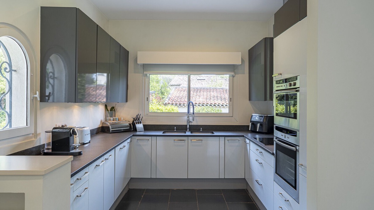 Photo of Kitchen in Biot