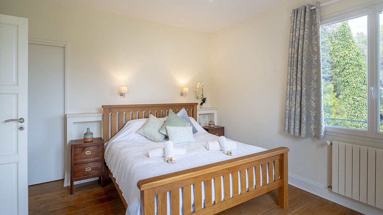 Photo of Bedroom in Biot