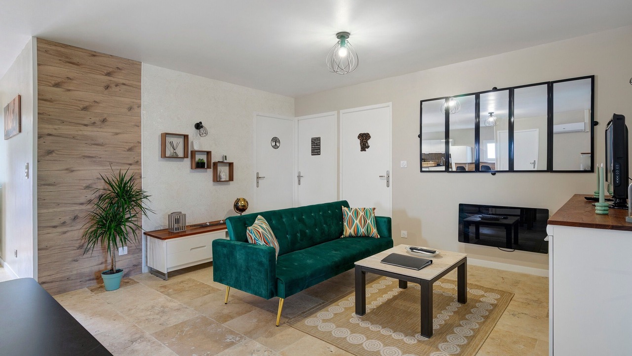 Photo of Livingroom in Villars-en-Pons