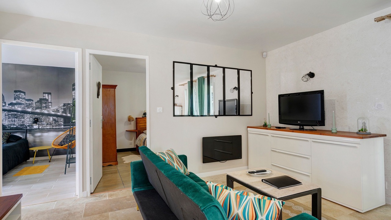 Photo of Livingroom in Villars-en-Pons