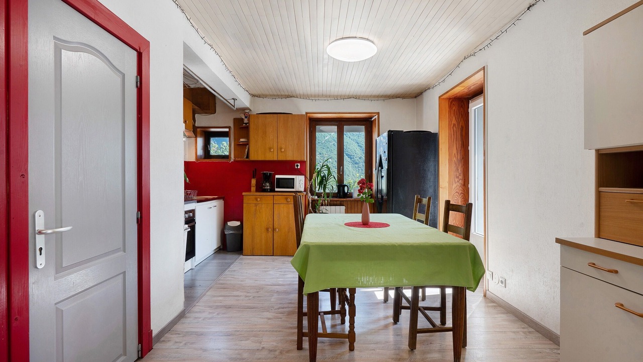 Photo of Others in Montricher-Albanne