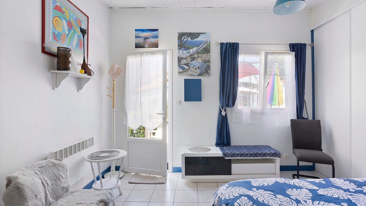 Photo of Bedroom in La Jarrie