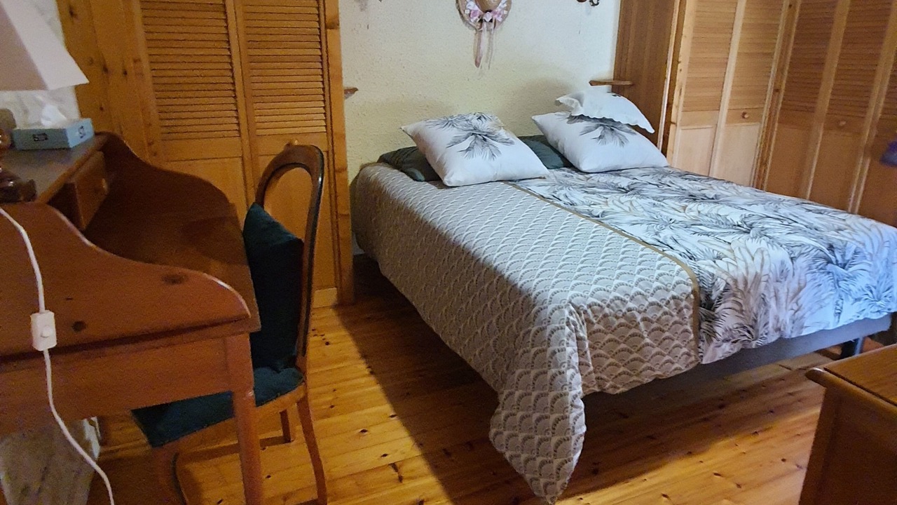 Photo of Bedroom in Montpeyroux
