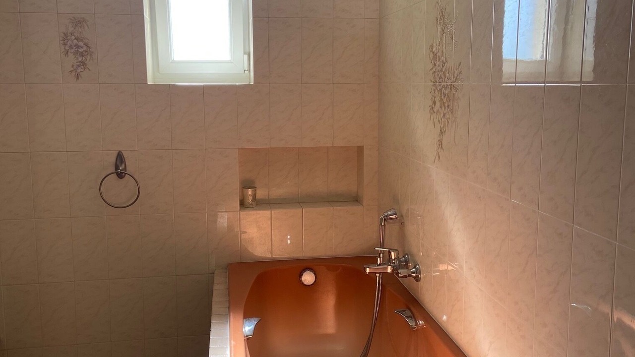 Photo of Bathroom in Rouffignac