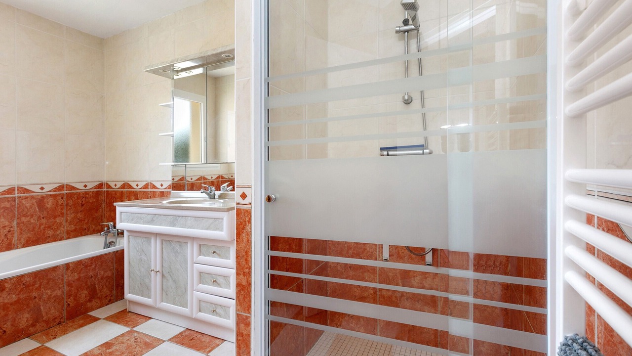 Photo of Bathroom in Le Cormier