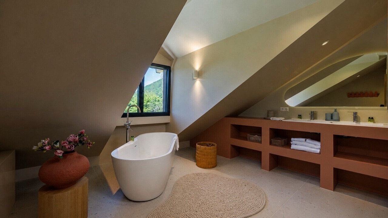 Photo of Bathroom in Menthon-Saint-Bernard
