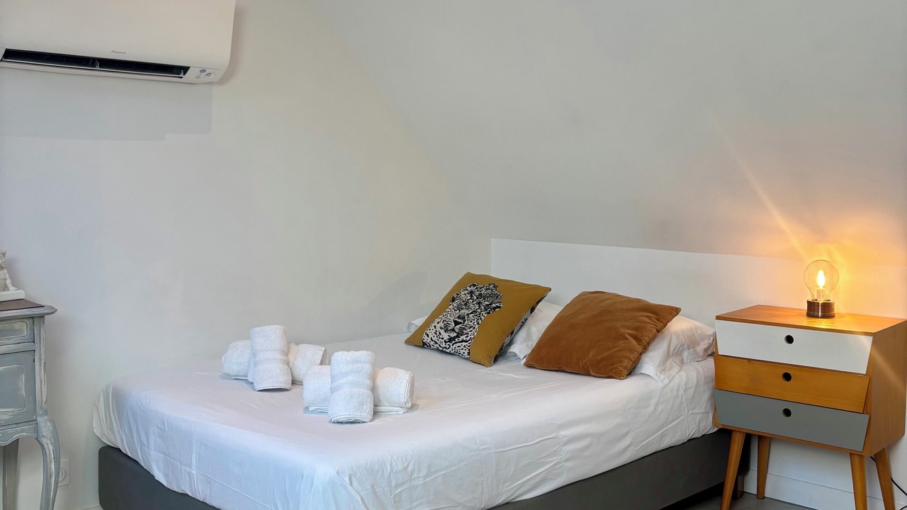 Photo of Bedroom in Brive-la-Gaillarde