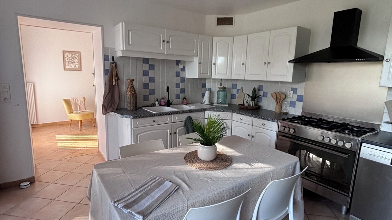 Photo of Kitchen in Avy
