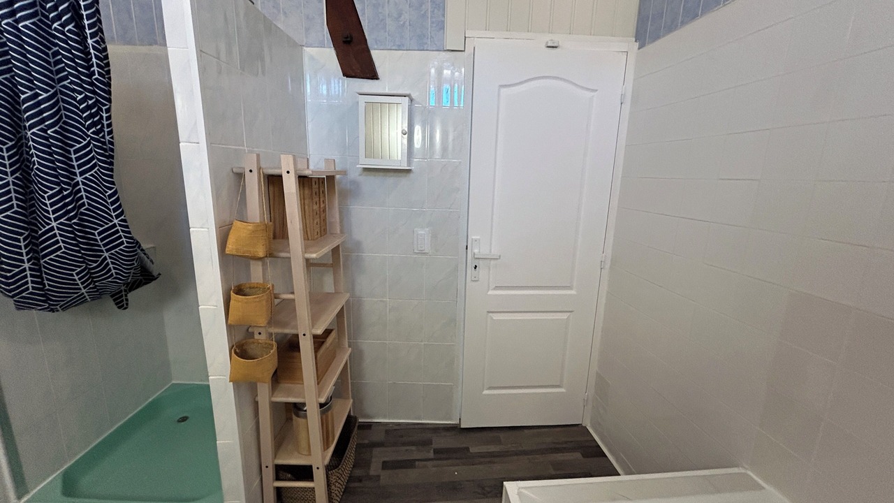 Photo of Bathroom in Touverac