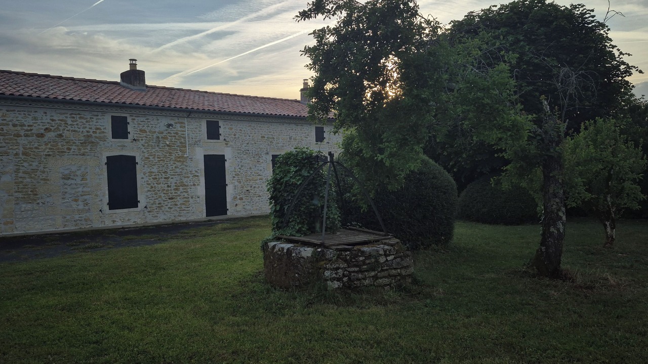 Photo of Outdoor in Montpellier de Medillan