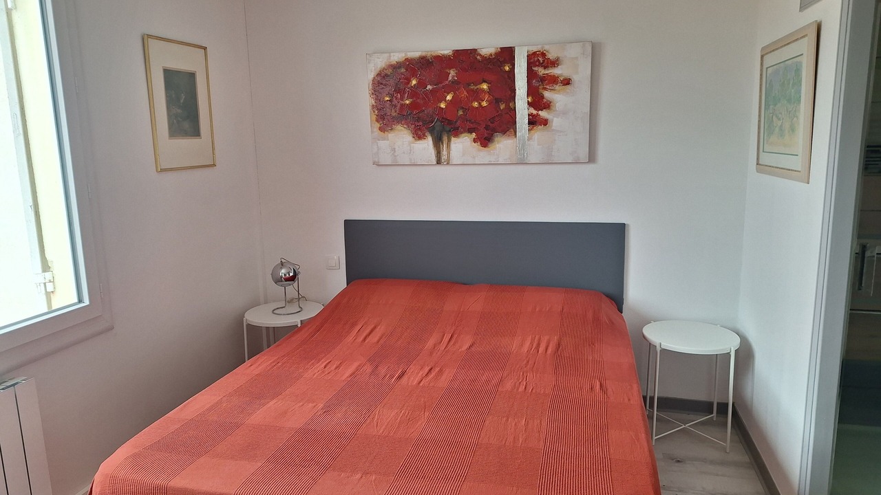 Photo of Bedroom in Saint-Emilion