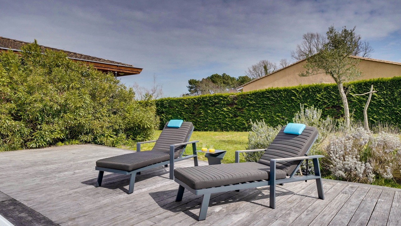Photo of Patio Balcony in Camblanes-et-Meynac