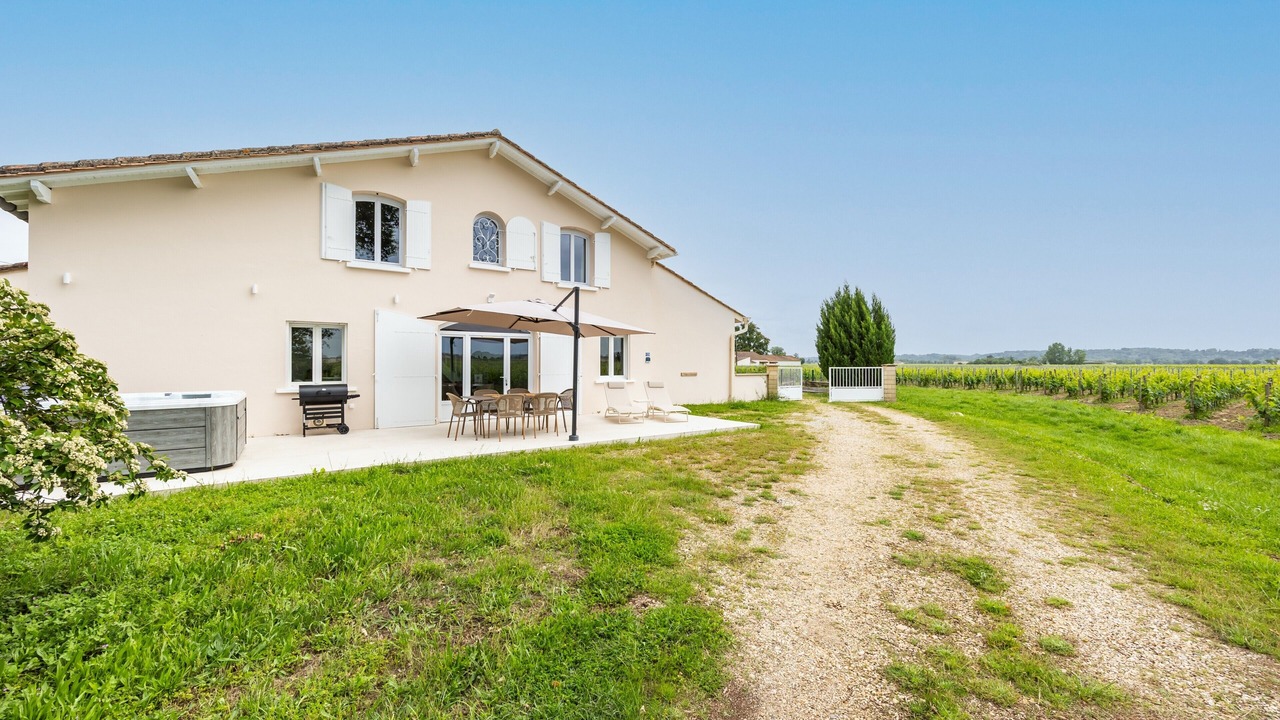 Photo of Outdoor in Saint-Sulpice-de-Faleyrens