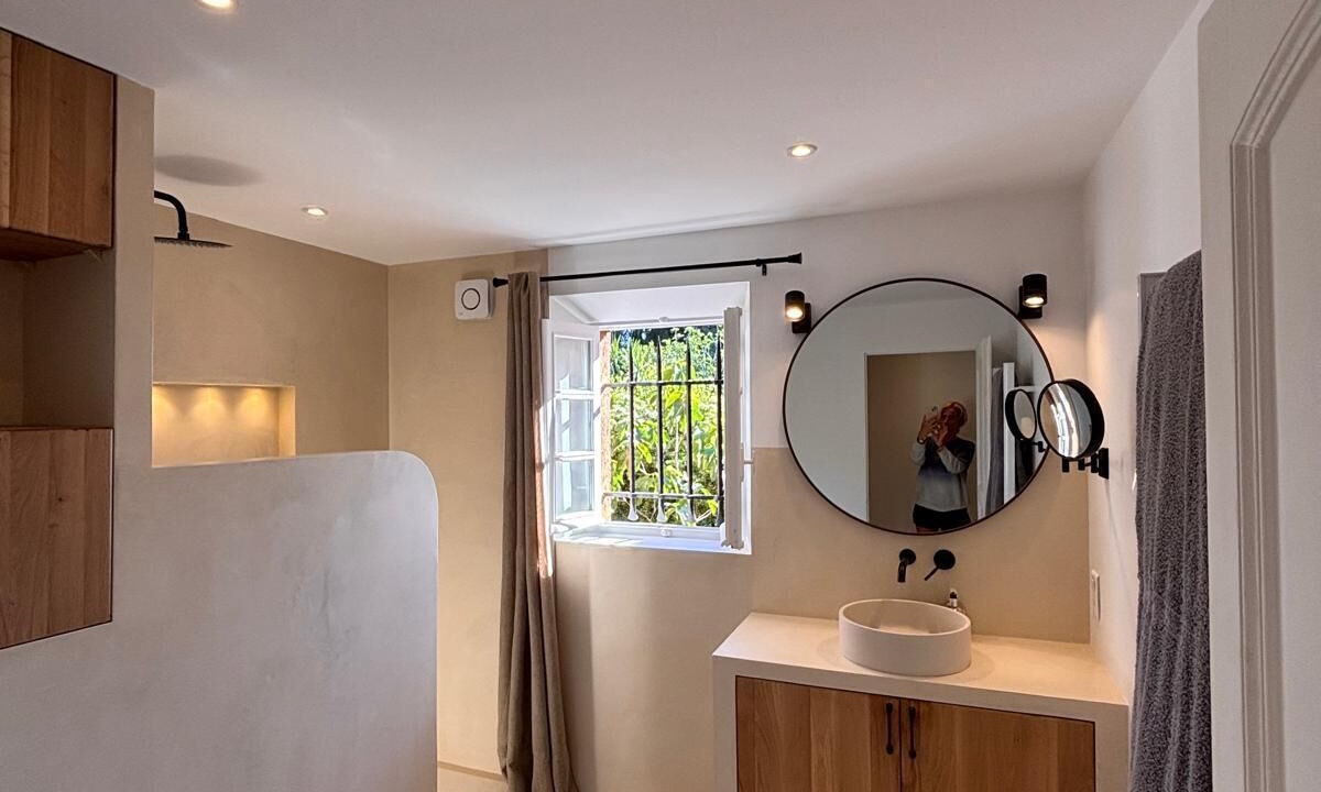 Photo of Bathroom in Valbonne