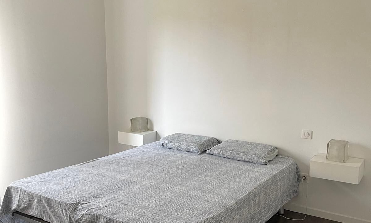 Photo of Bedroom in Ollioules