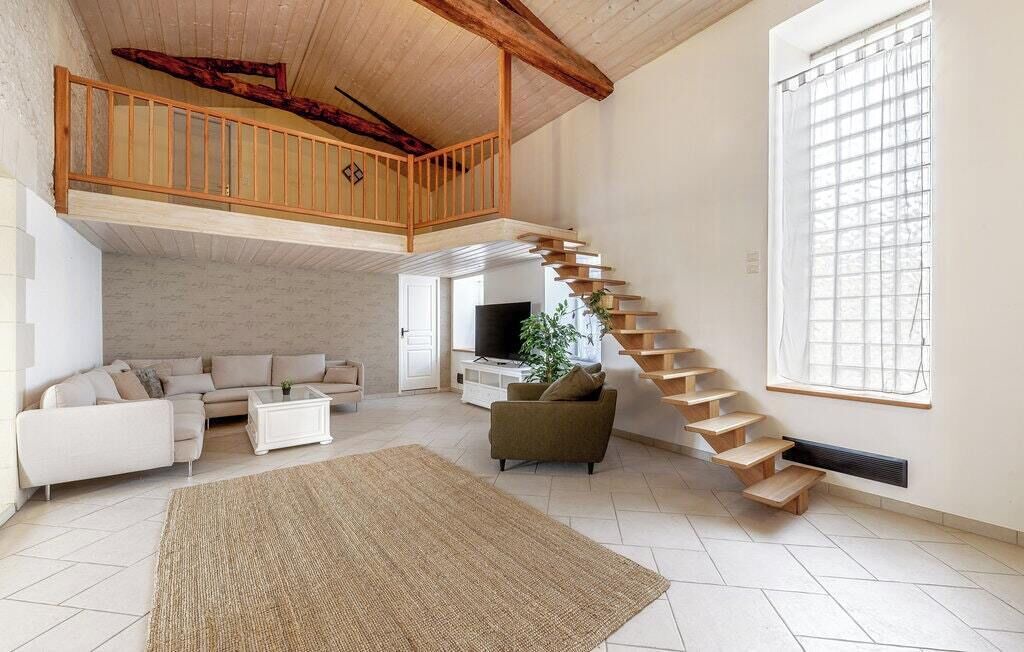 Photo of Livingroom in Archiac