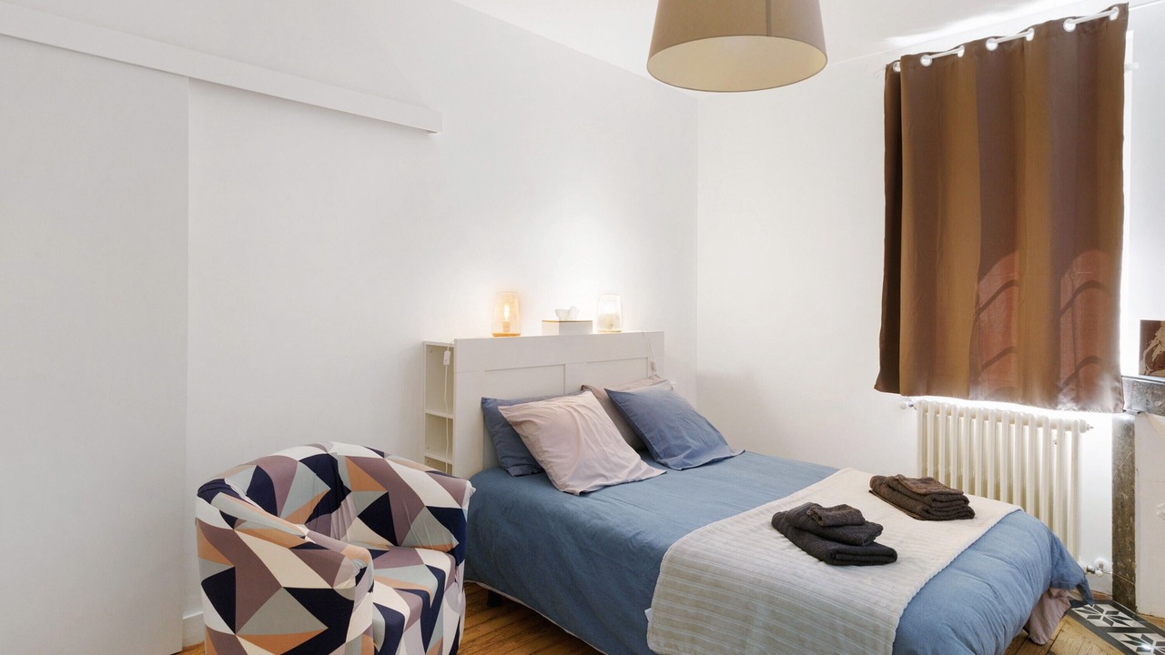 Photo of Bedroom in Saint-Denis-de-Pile