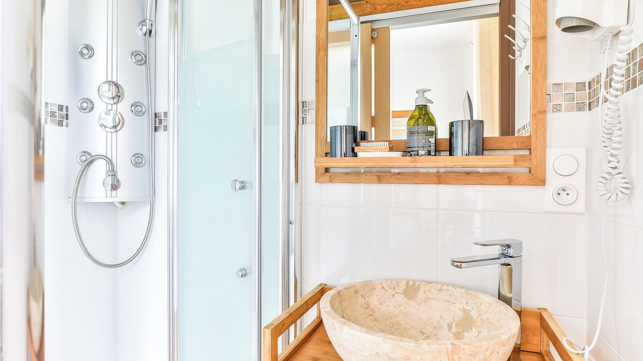 Photo of Bathroom in Labouheyre
