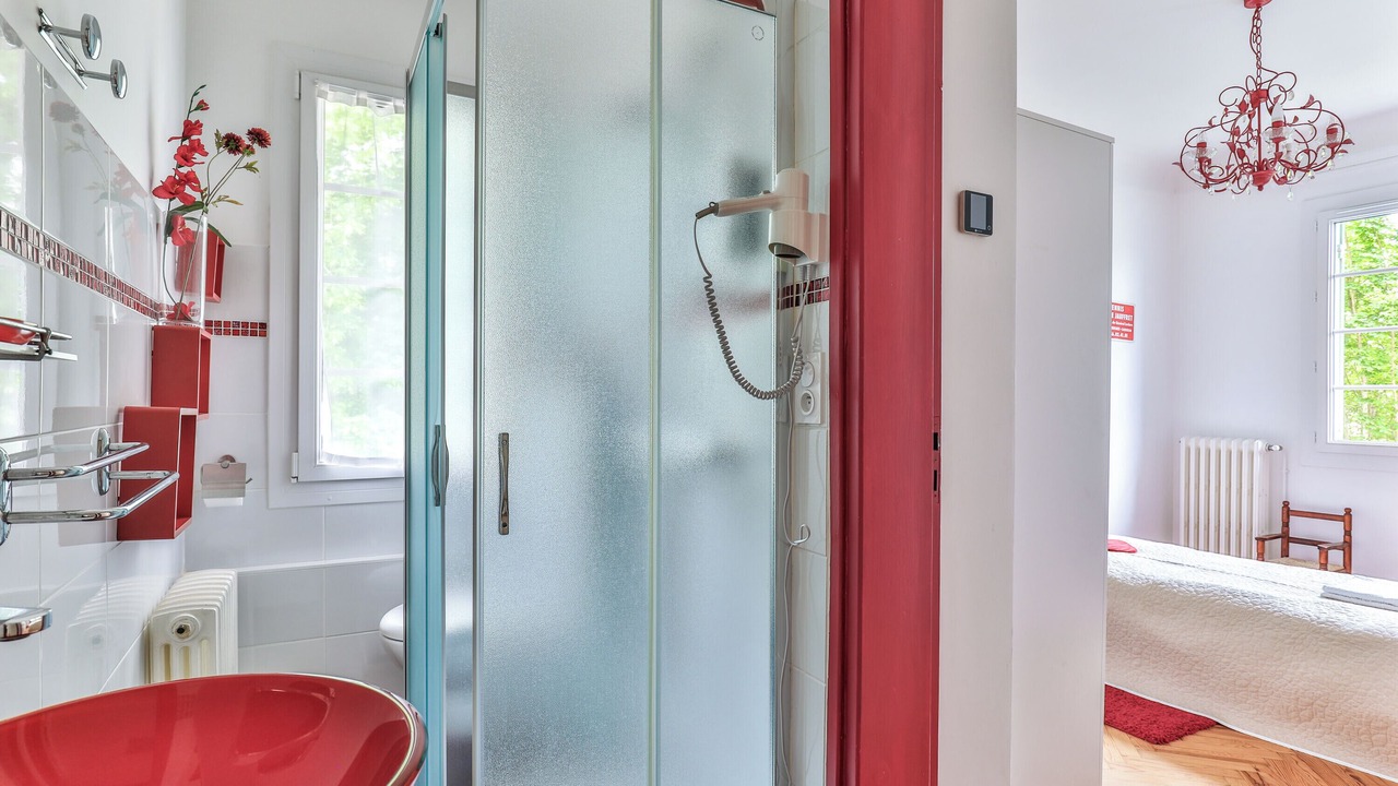 Photo of Bathroom in Labouheyre