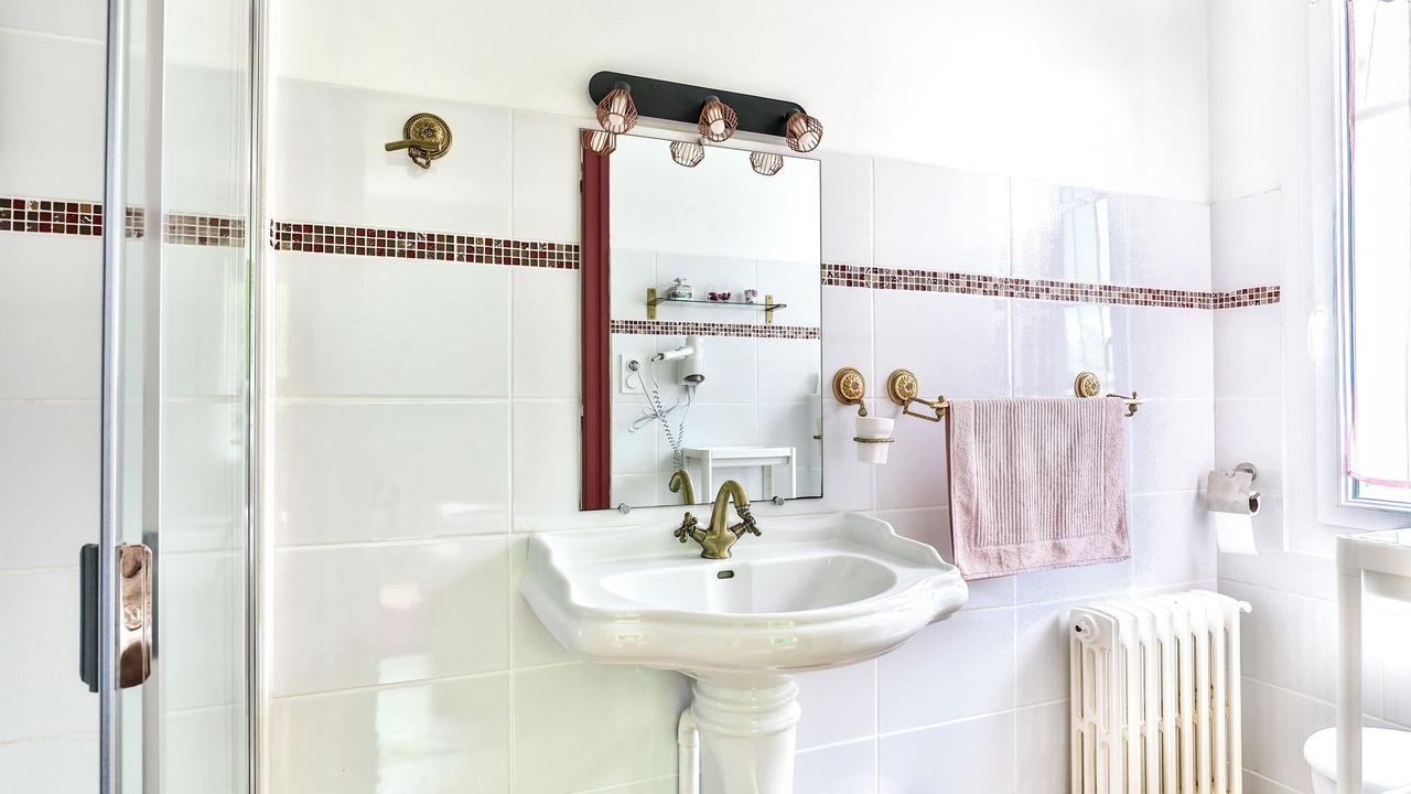 Photo of Bathroom in Labouheyre