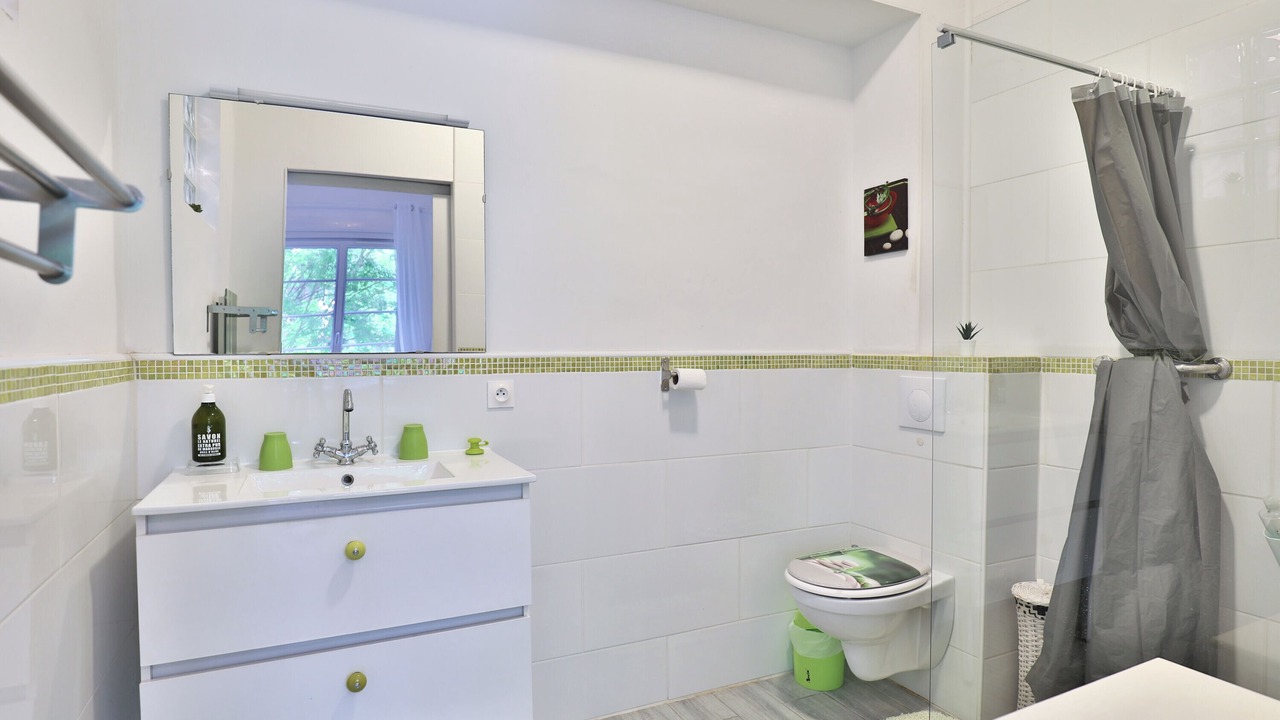 Photo of Bathroom in Labouheyre