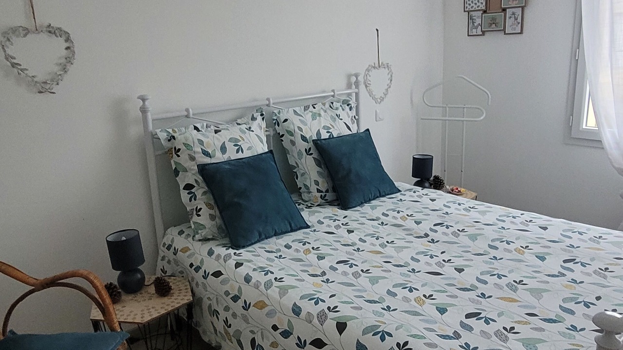 Photo of Bedroom in Corme-Royal