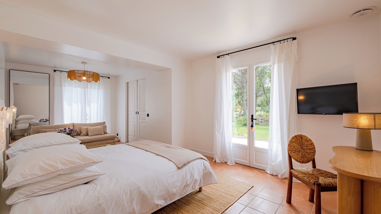 Photo of Bedroom in Guerrevieille