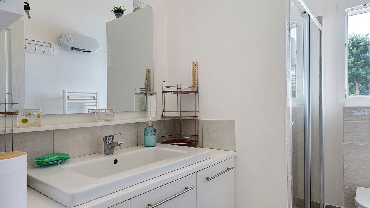 Photo of Bathroom in Saint-Ciers-du-Taillon