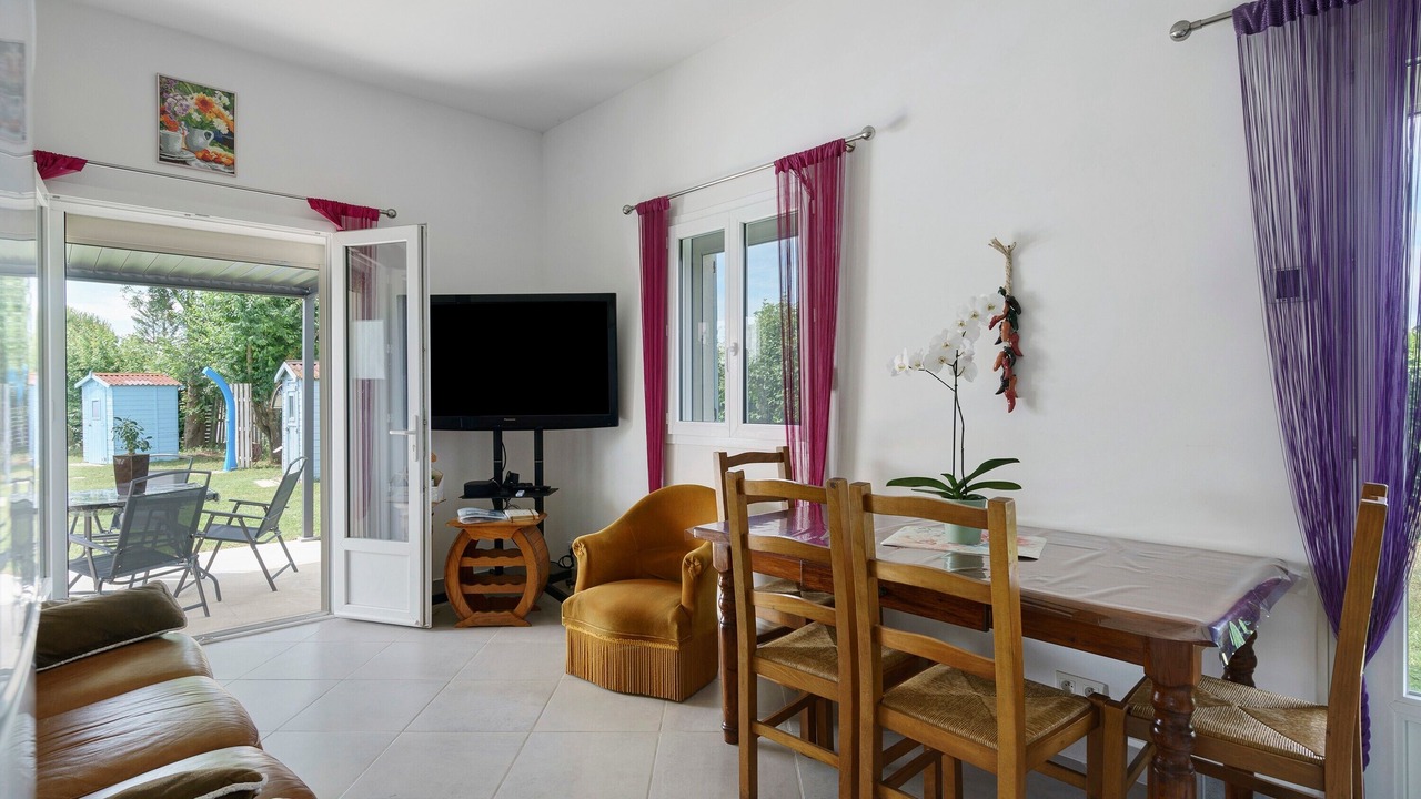 Photo of Livingroom in Saint-Ciers-du-Taillon