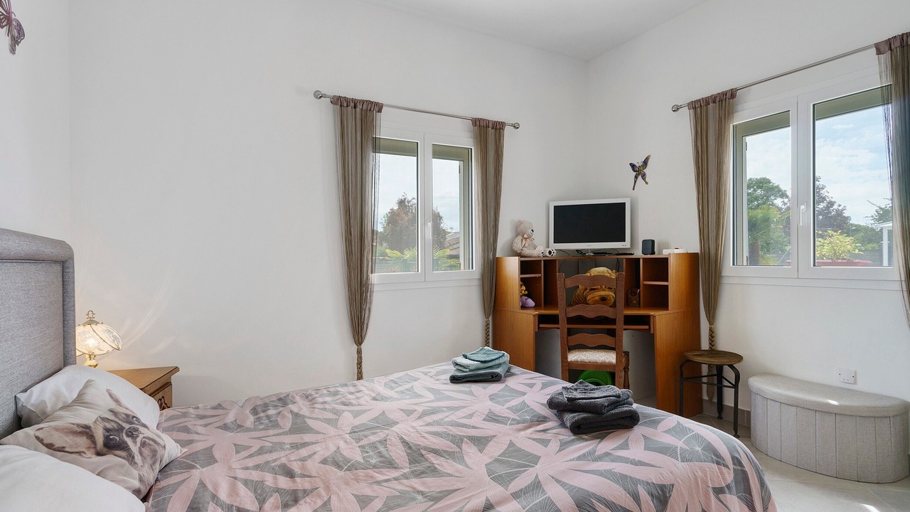 Photo of Bedroom in Saint-Ciers-du-Taillon
