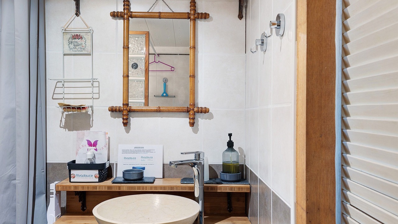 Photo of Bathroom in Montreuil-Bellay